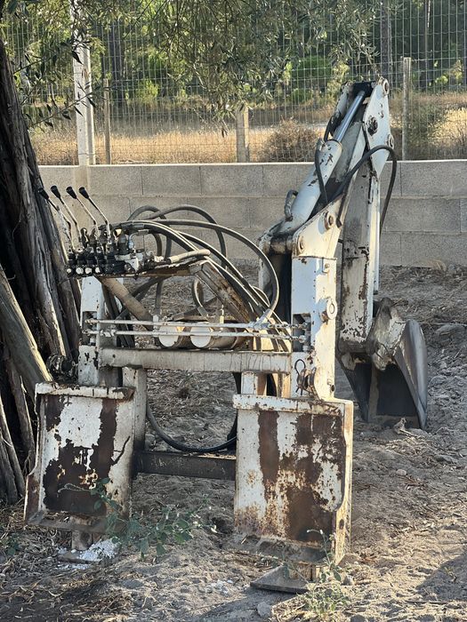 Retroescavadora hidraulica para Bobcat