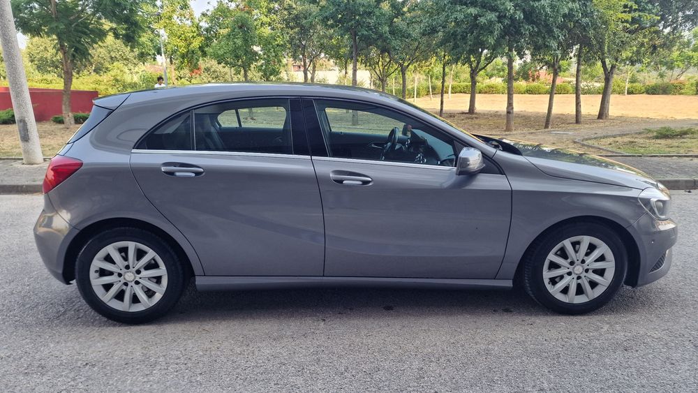 Mercedes-Benz A 180 — fotografia 5