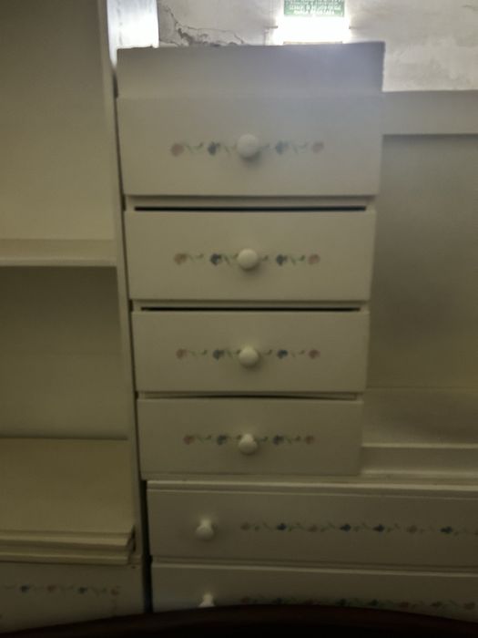 Mobilia de quarto de solteiro