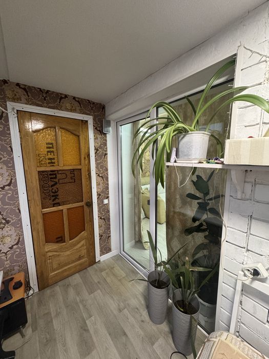 Продам 2к квартиру с ремонтом + техэтаж 80кв.м, Самар(Ковалевка)