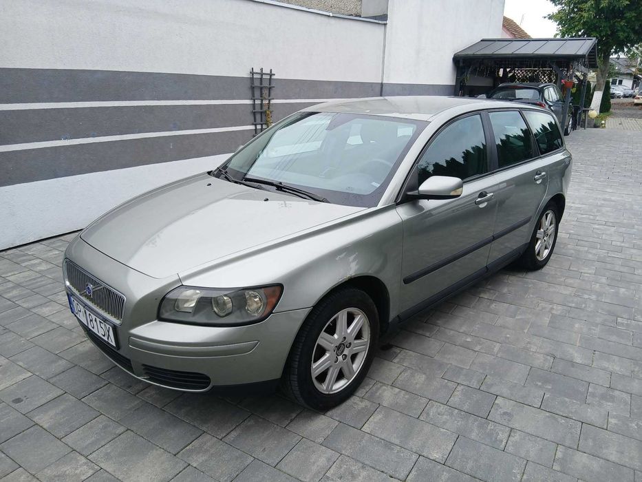 Volvo V50