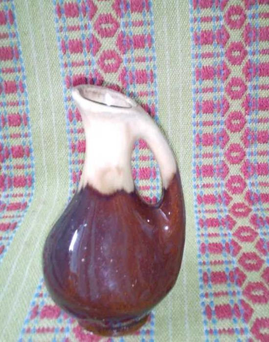 Dzbanuszek gliniany