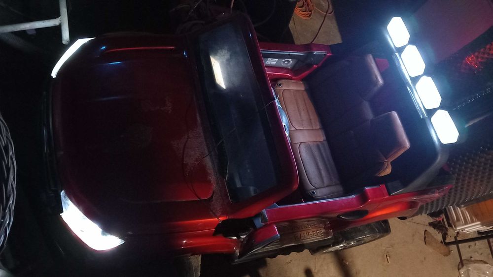 Samochodzik samochód elektryczny 4x4 Ford Ranger + pilot + ładowarka