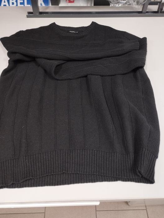 Sweter czarny męski codzienny wizytowy splot  maszynowych