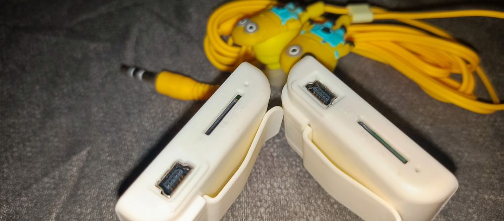 Плеер новый с наушниками Миньоны