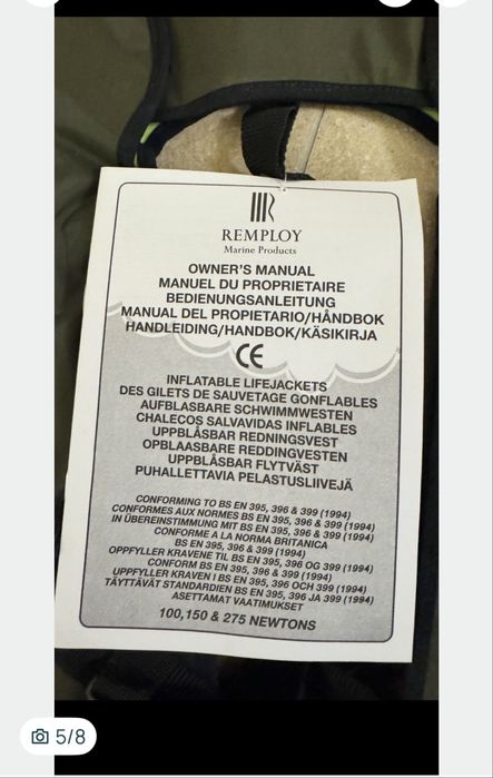 Pneumatyczna kamizelka ratunkowa nowa