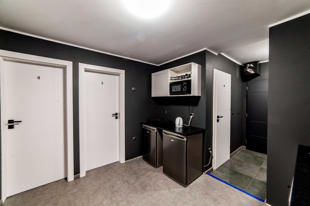 Pokoje pracownicze z parkingiem