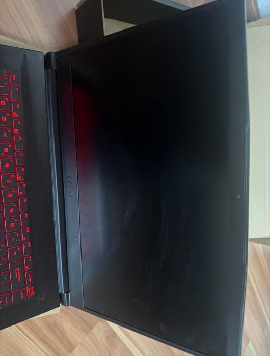 Laptop MSI rtx3050 i5 11th