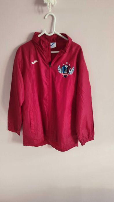 Sprzedam kurtkę przeciwdeszczową Progres Białystok 146-152