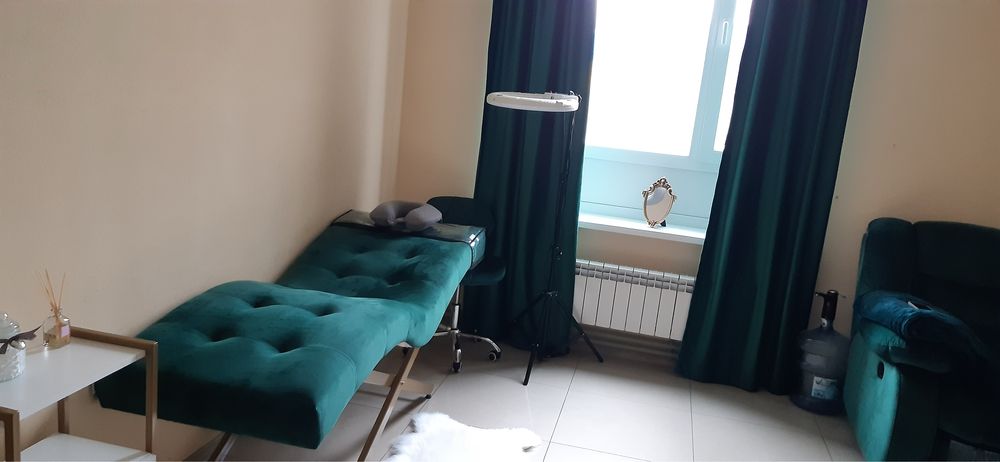 Кушетка для майстра з нарощування вій, кушетка для перманенту