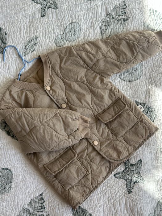 Курточка, бомбер 104-110 см