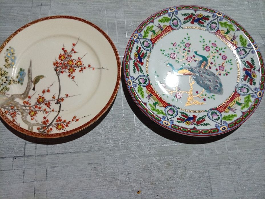 2 pratos de loiça