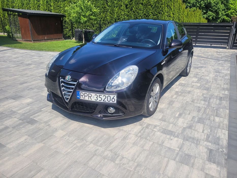 Alfa Romeo Giulietta Alfa Romeo Giulietta bardzo ładna!!!