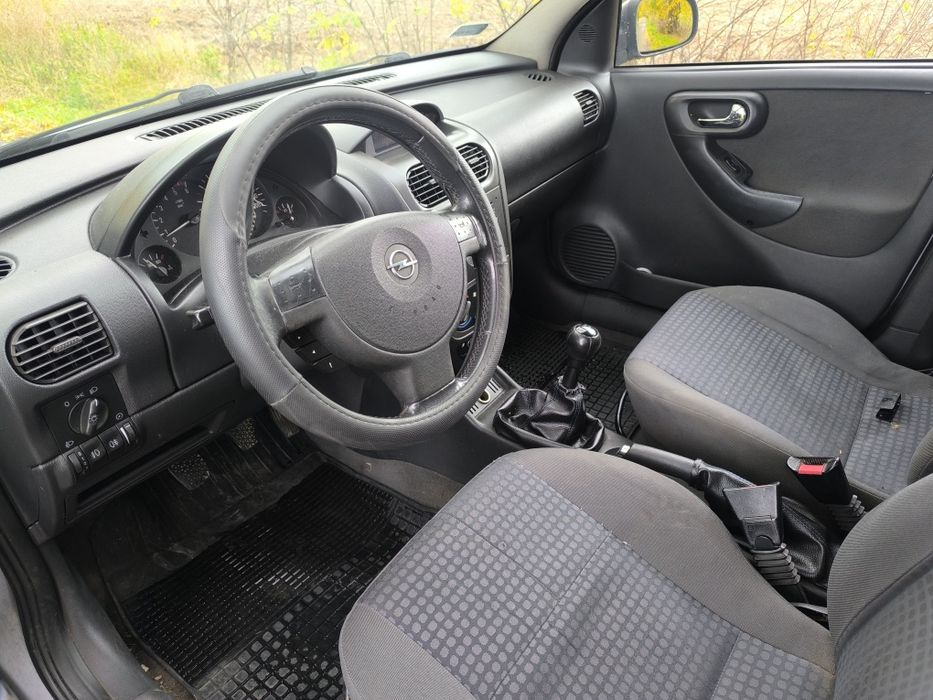 Opel Corsa C 1.7 DTI Isuzu