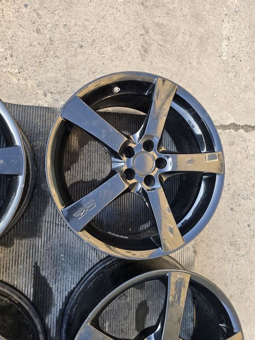 Alufelgi O.Z. 5x100 18 calj 8j, et 35 otowr 68/56,1 subaru audi vw