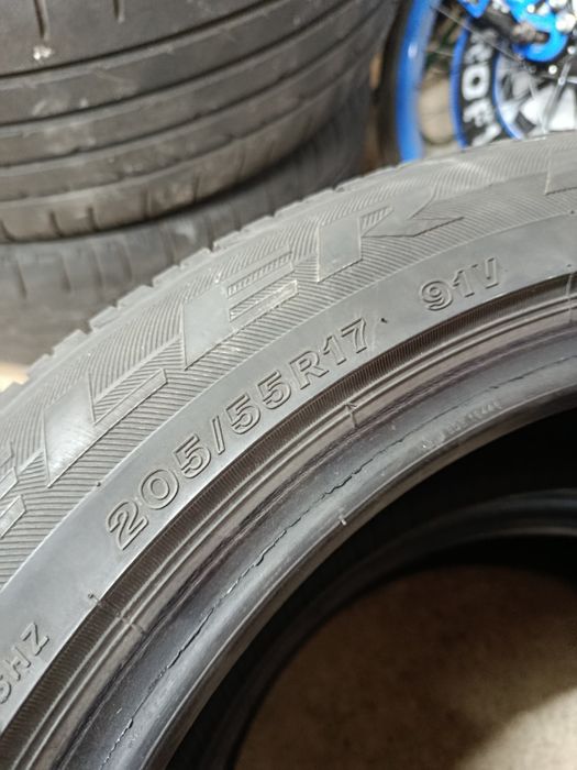 Літня гума 205/55/R17