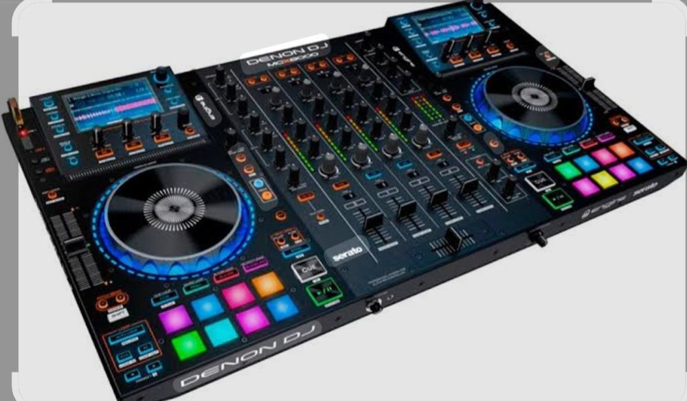 Controladora Denon MCX 8000