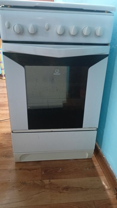 Газовая плита іndesit