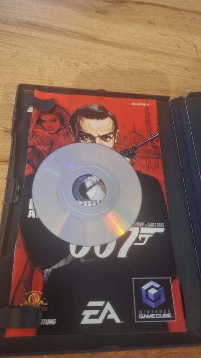 gra Nintendo GameCube From Russia witch love 007 Agent James Bond