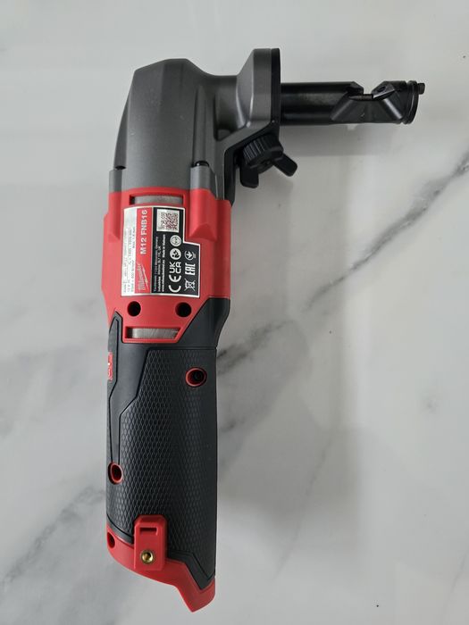 Nożyce do cięcia blachy Milwaukee M12 FNB16 nowe
