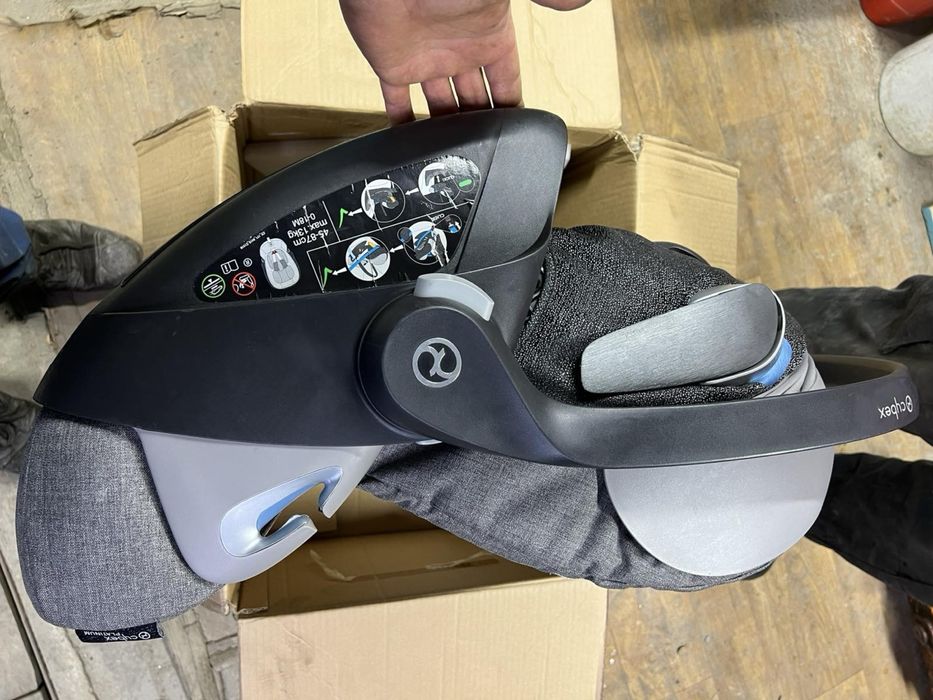 Автолюлька cybex cloud z+ i-size автокрісло 0+