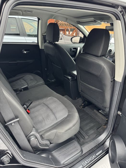 Продам  Nissan Qashqai+2 2012