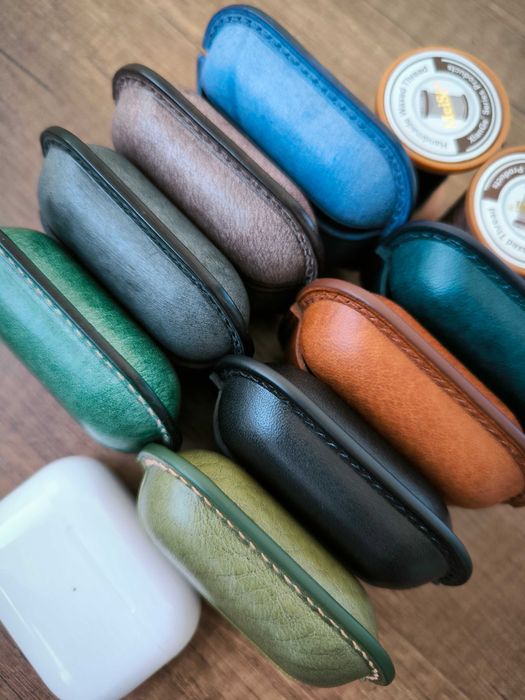 Кожаный чехол для наушников AirPods Pro . Ручная работа .