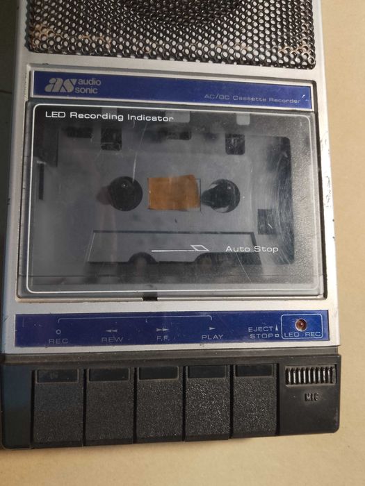 stary magnetofon kasetowy AS audio sonic