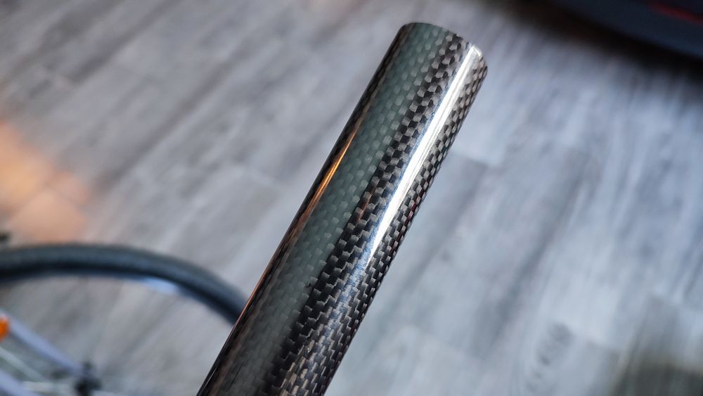 Espigão de selim de bicicleta em fibra de carbono (27.2mm x 400mm)