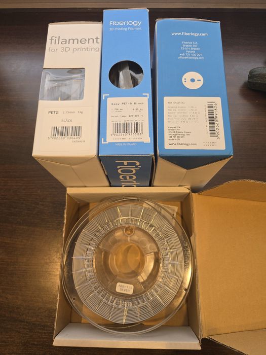 filament do drukarki 3D – 4 szpule (3 nowe + 1 otwarta)