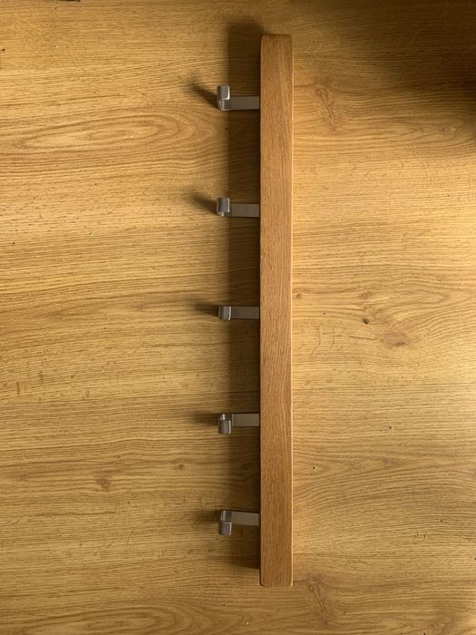 Cabide Ikea Tsusig em madeira