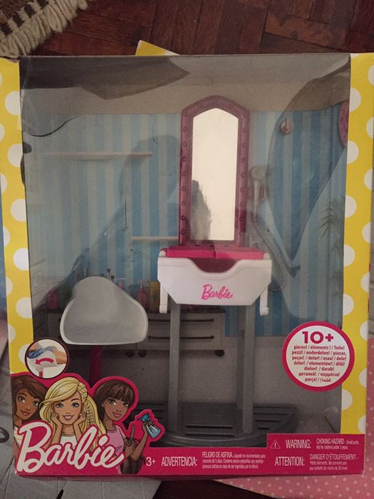 Cabeleireiro Barbie com caixa