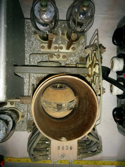 Transmissor Elektromekano S 106 a válvulas, náutico.Radioamador.