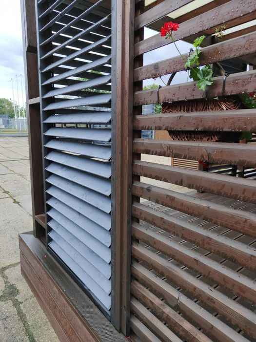 Zabudowa tarasu ruchome żaluzje