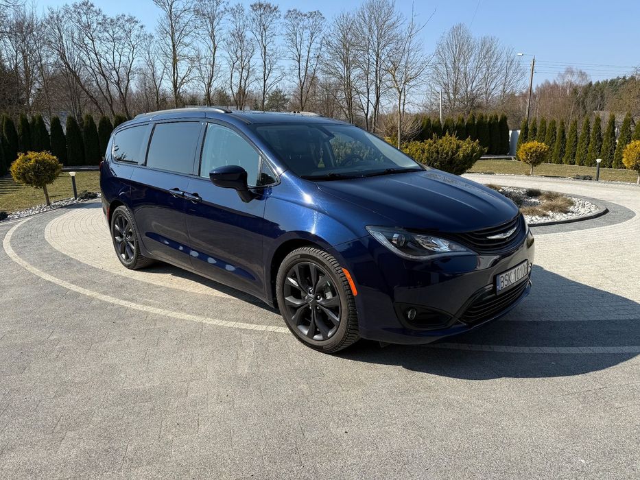 Chrysler Pacifica