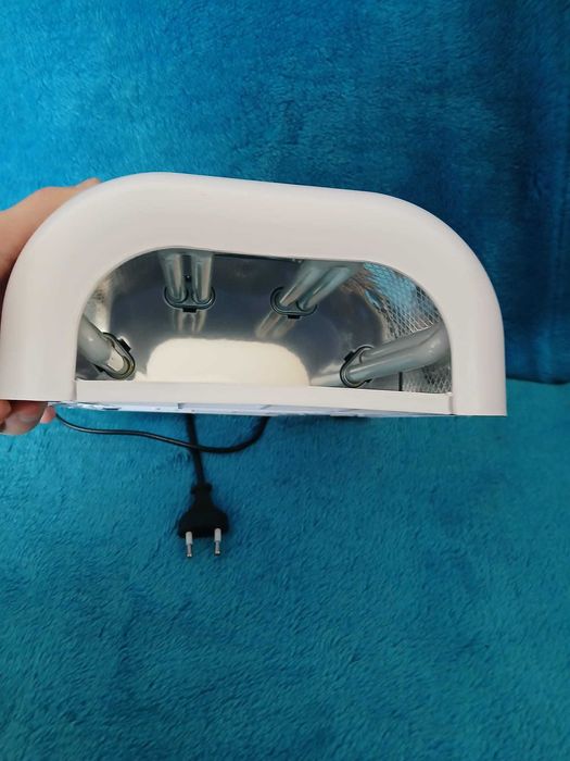 Catalisador de Unhas - Lâmpada UV com Temporizador de 36 Watts