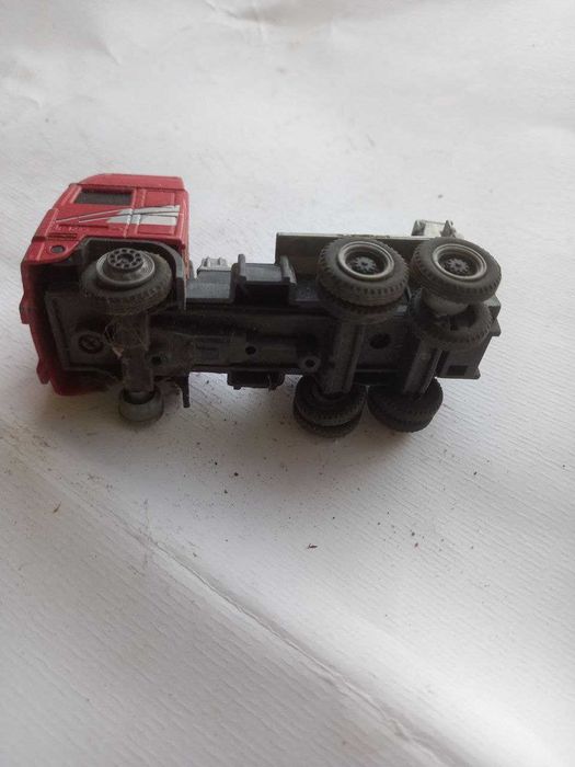 Brinquedo  camião