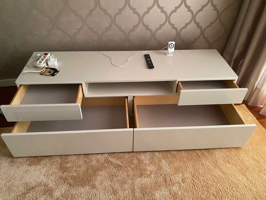 Consola para Televisão