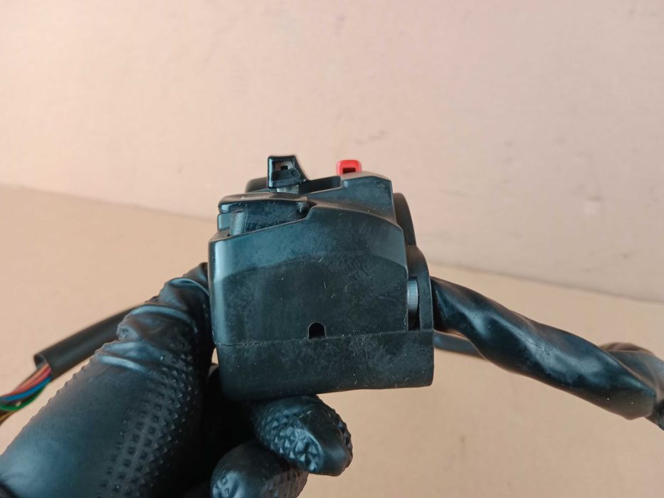 Kawasaki Z1000 SX Przełącznik Lewy Świateł Kierunkowskazów 10-16