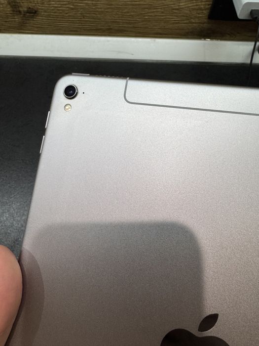 Ipad Pro 9.7 (a1674) 32 LTE