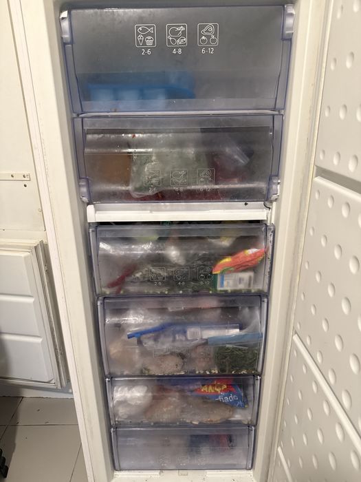 Congelador Beko em bom estado