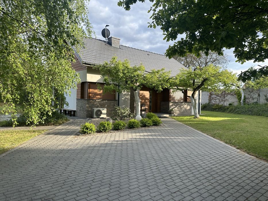 Dom nad prywatnym stawem, jezioro Grabowo,staw rybny,Szczecin 35 min.