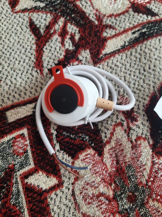 Термічний привід для клапана.