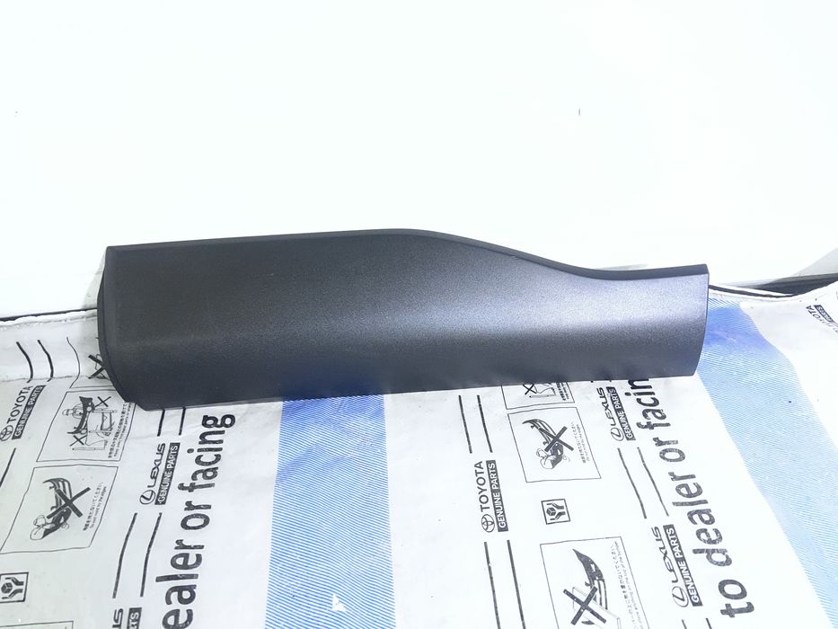 Toyota corolla cross листва молдинг 7560216010 7560116010  7560516010