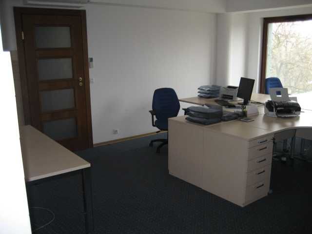 Wynajme lokal na  biuro, kancelarie Rodo Verona Powstanców Śląskich.