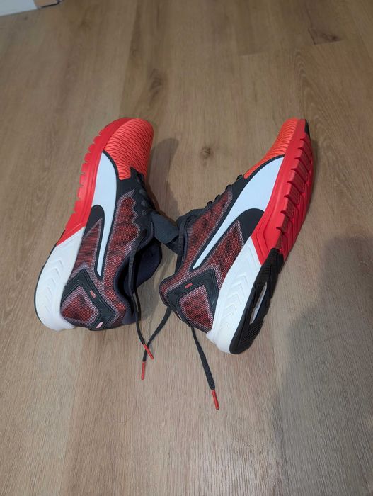 Puma Ignite Dual Mesh Vermelhos/Pretos (Tamanho 44,5) - Como Novos!