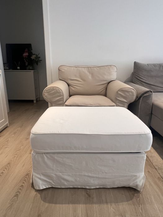 Poltrona com pousa pés