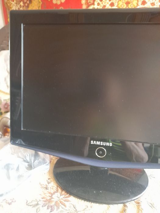 Продам телевізор Самсунг, 19 дюймів