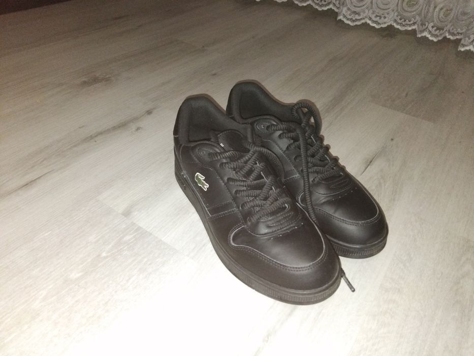 Кросівки Lacoste