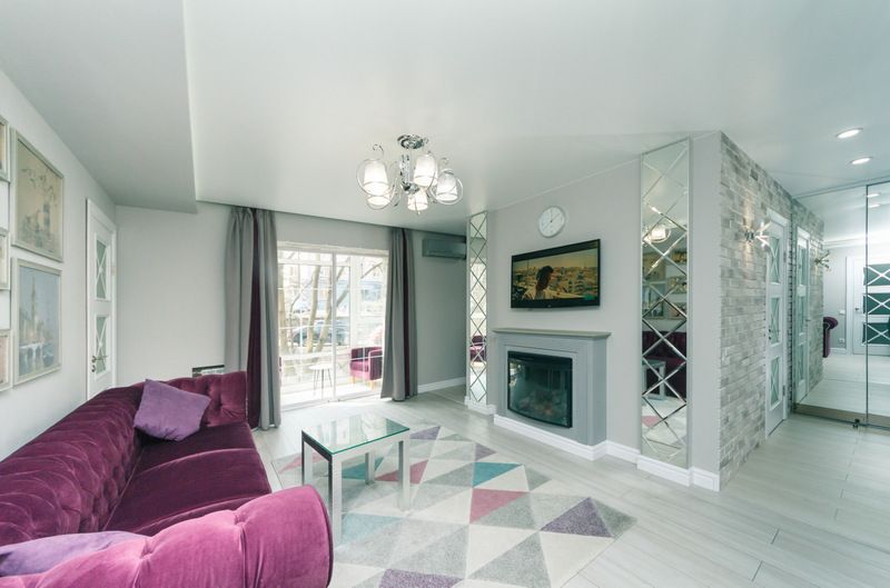 Посуточно,Свет Есть.Бульвар Леси Украинки 10 Гулливер